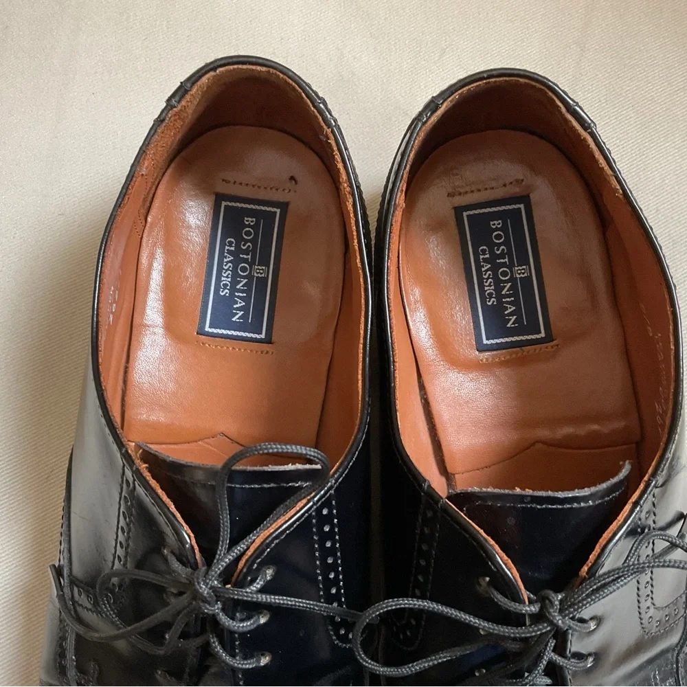 Bostonian Classics Black Leather Men’s Wingtip Size 9D/B